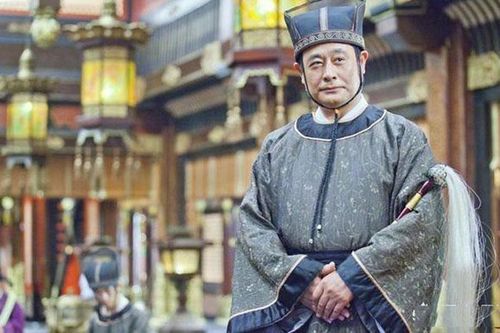 Giải mã nguyên nhân khiến thái giám trong thời phong kiến Trung Quốc lúc nào cũng mang kèm cây phất trần bên người