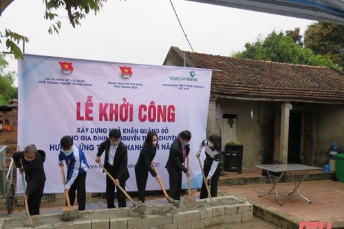 Đẩy mạnh xây dựng ngôi nhà Khăn quàng đỏ cho học sinh nghèo ở Hậu Lộc