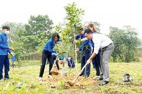 Tuổi trẻ Đất Tổ đưa Nghị quyết Đại hội Đảng vào cuộc sống