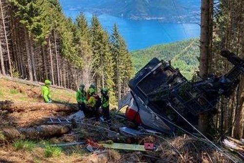 Vụ đứt cáp treo Italia: Cậu bé sống sót duy nhất đã tỉnh lại