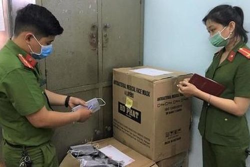 Tiêu hủy 10 nghìn khẩu trang y tế không rõ nguồn gốc