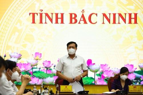 Thứ trưởng Bộ Y tế Đỗ Xuân Tuyên: Bộ Y tế và Bắc Ninh phải phối hợp chặt chẽ và thống nhất để chống dịch hiệu quả