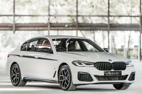 BMW 5-Series 2021 được ra mắt tại Malaysia, có động cơ hybrid