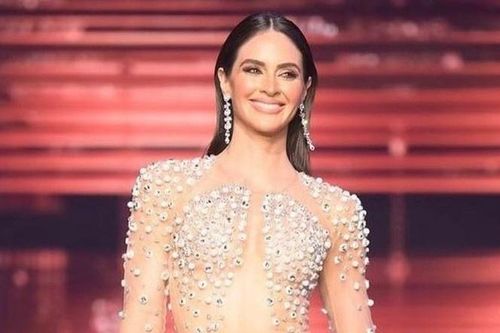 Váy của người đẹp Puerto Rico bị làm hỏng trước đêm thi Miss Universe