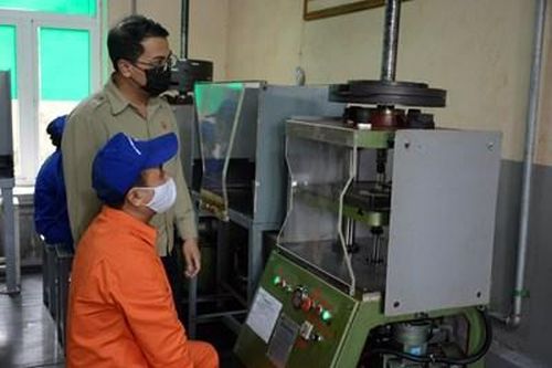 Phát triển sản phẩm bảo đảm cho vũ khí chuyên ngành, hiện đại
