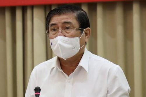 Chủ tịch TPHCM: 'Dịch đã lan truyền âm thầm trong thành phố'