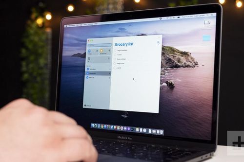 Sếp Apple thừa nhận điểm yếu của MacBook