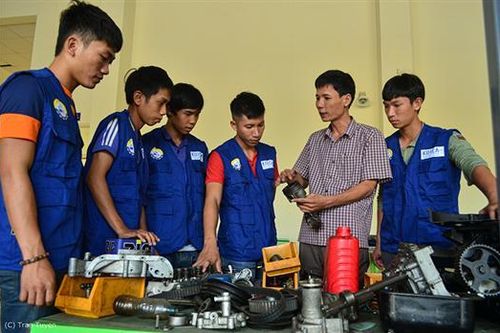 Khó khăn trong công tác giáo dục hướng nghiệp và định hướng phân luồng học sinh