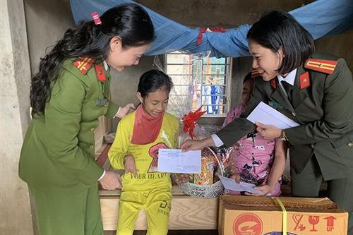 Công an tỉnh với công tác chăm sóc, giáo dục và bảo vệ trẻ em