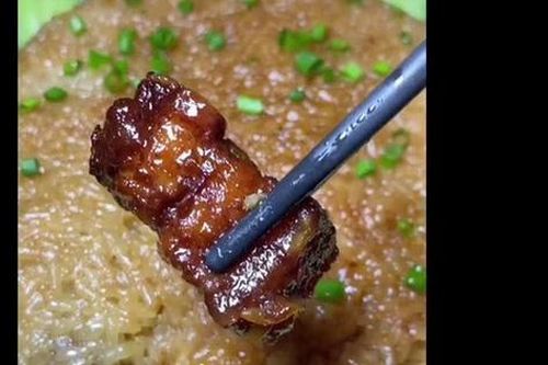 Cách làm món xôi thịt xào chua ngọt béo mà không ngấy