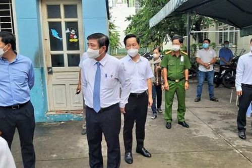 Lãnh đạo TP HCM đề nghị người dân bình tĩnh