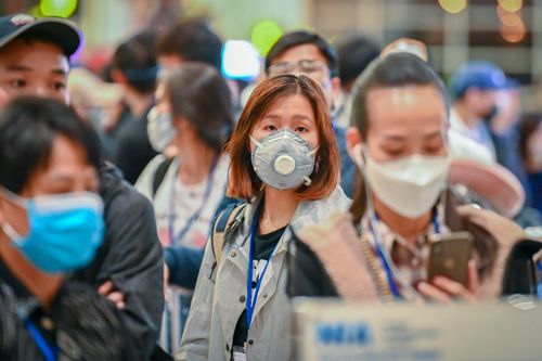 TP.HCM xem xét không tụ tập quá 5 người nơi công cộng