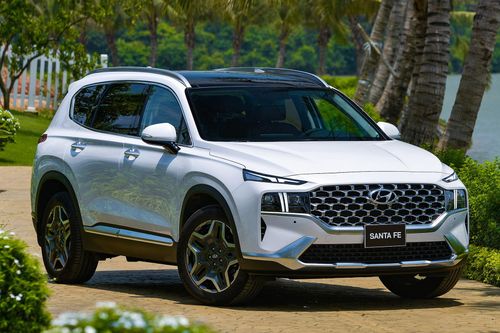 Giá lăn bánh những mẫu SUV 7 chỗ bán chạy nhất Việt Nam