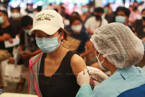 Thái Lan đẩy nhanh tiêm vaccine ngừa Covid-19 tại Bangkok