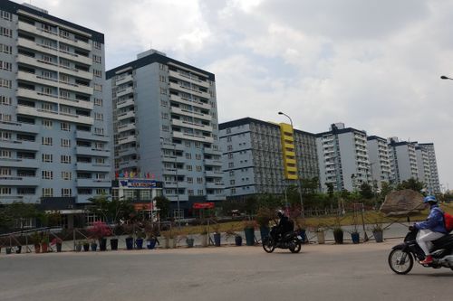 Sinh viên rời KTX ĐHQG TPHCM để chuẩn bị cho tình huống phòng dịch khẩn cấp