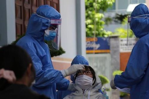 TPHCM: Khẩn cấp khoanh vùng, phong tỏa nhiều khu dân cư liên quan COVID-19