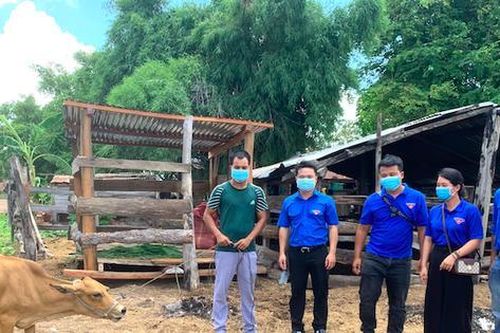 Thanh niên Gia Lai ra quân tình nguyện làm việc tại các khu cách ly