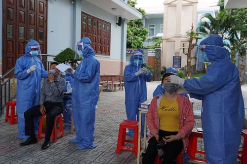 Tỷ lệ lây nhiễm COVID-19 tại TP Hồ Chí Minh là 13 ca/triệu dân, ở mức báo động