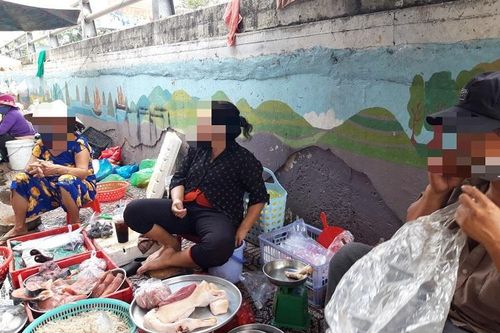TP Hồ Chí Minh: Đóng lối nhỏ ở các chợ đầu mối để kiểm soát dịch bệnh COVID-19