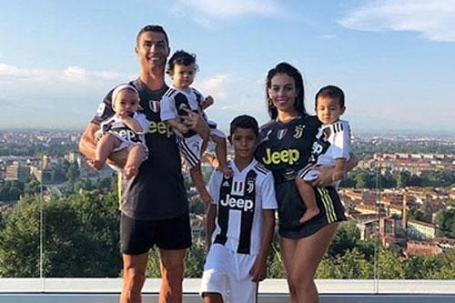 Chuyển nhượng: 'Chốt hạ' tương lai của Ronaldo ở Juventus