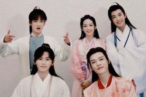 Đạo diễn 'Sơn hà lệnh' quyết tâm để dàn cast tái ngộ: Cung Tuấn - Trương Triết Hạn tiếp tục nên duyên?