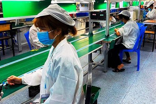 Bắc Giang cấp phép cho các nhà máy của Foxconn và Samsung hoạt động trở lại