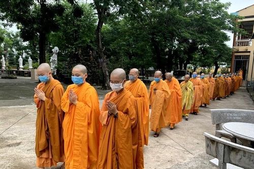 Đồng Nai: Lớp Trung cấp Phật học Ni giới Hệ phái Khất sĩ tác pháp an cư