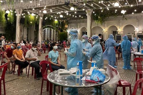 Thành phố Hồ Chí Minh giãn cách xã hội theo Chỉ thị 15, hoãn kỳ thi vào lớp 10