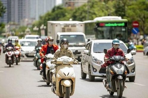 Miền Bắc đón đợt nắng nóng gay gắt, nguy cơ kiệt sức, đột quỵ do sốc nhiệt