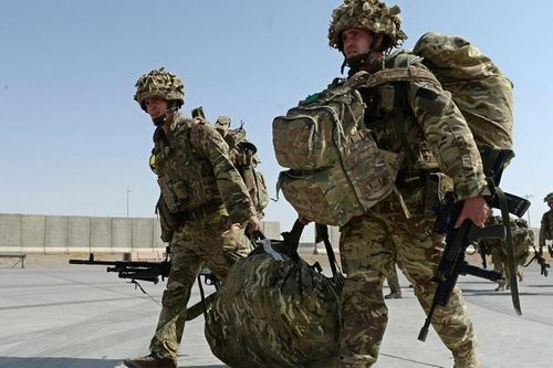 Anh đưa về nước hơn 3.000 người Afghanistan trong quá trình rút quân