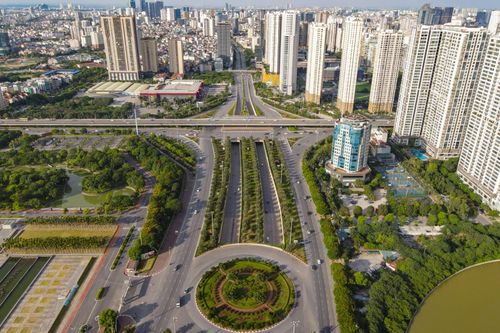 Đường phố Hà Nội nhìn từ trên cao ngày nóng 39 độ C