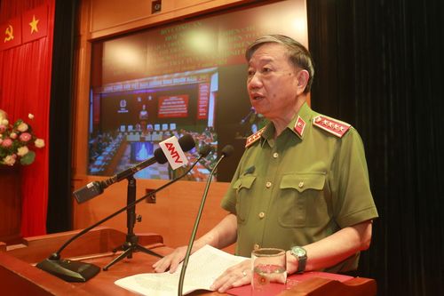 Xây dựng công an xã chính quy nắm chắc địa bàn, trọng dân, sát dân