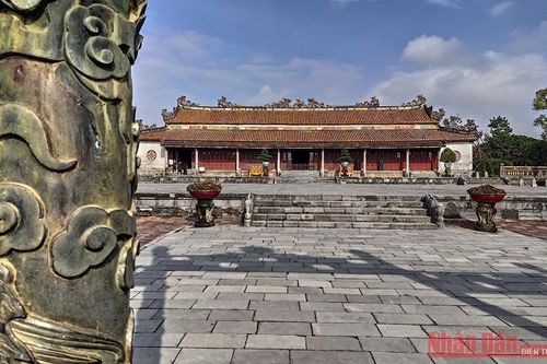 Khai quật khảo cổ tại Điện Thái Hòa, thành phố Huế