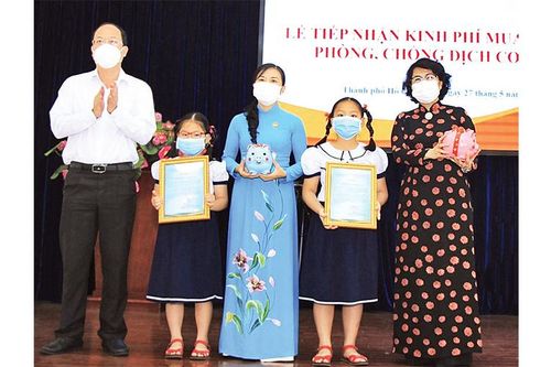 Chung sức đẩy lùi dịch Covid-19