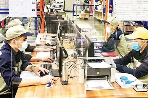 Các khu, cụm công nghiệp nỗ lực phòng, chống dịch