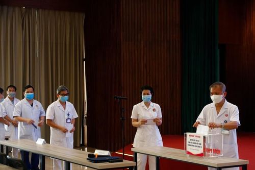 Bệnh viện E quyên góp, ủng hộ tỉnh Bắc Ninh, Bắc Giang phòng chống dịch Covid-19