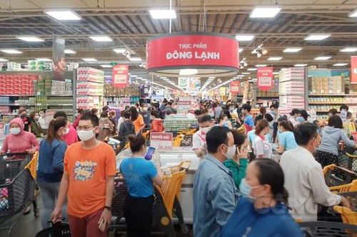 Sở Công Thương TP.HCM: Người dân không nên mua hàng tích trữ, tập trung đông người