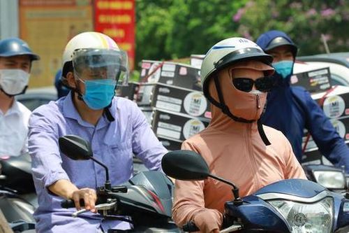 Miền Bắc, miền Trung nắng nóng đỉnh điểm