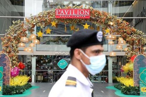 Malaysia phong tỏa hai tuần, người dân chỉ được phép đi lại trong vòng 10km từ nhà