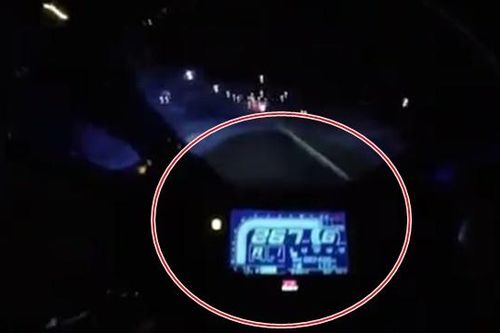 Phóng mô tô hơn 260km/h, nam tài xế hôn mê 2 tháng