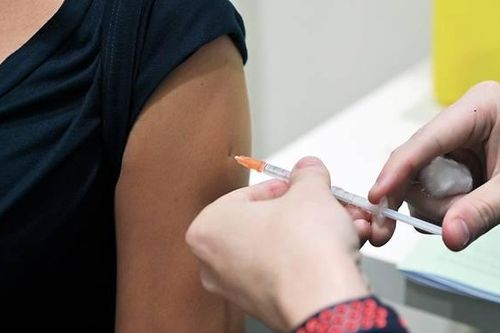 Singapore chuẩn bị tiêm vaccine cho hơn 400.000 học sinh, sinh viên