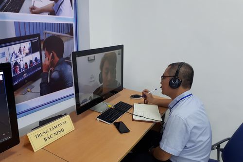 Dịch COVID-19 bùng phát trong cộng đồng đang ảnh hưởng lớn đến thị trường lao động