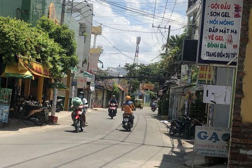 Cuộc sống của người dân Gò Vấp trong ngày đầu phong tỏa