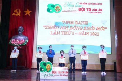 Tuyên dương 'Thiếu nhi Đồng Khởi mới'