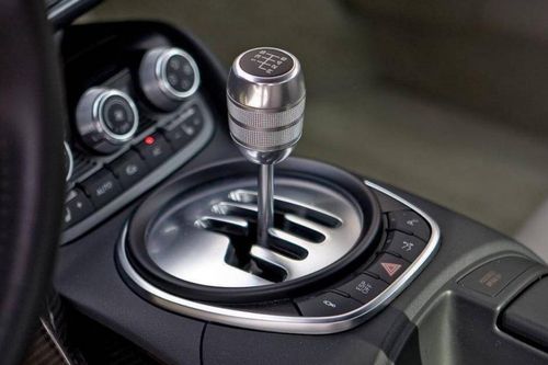 Công nghệ an toàn trên ô tô đẩy nhanh quá trình khai tử hộp số sàn