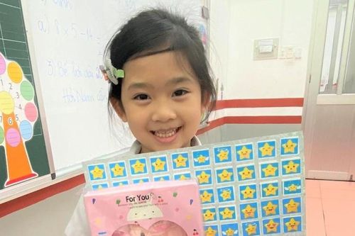 Bảo mẫu tiết lộ thành tích học tập của con gái Mai Phương kèm lời nhắn nhủ khiến dân mạng rơi nước mắt