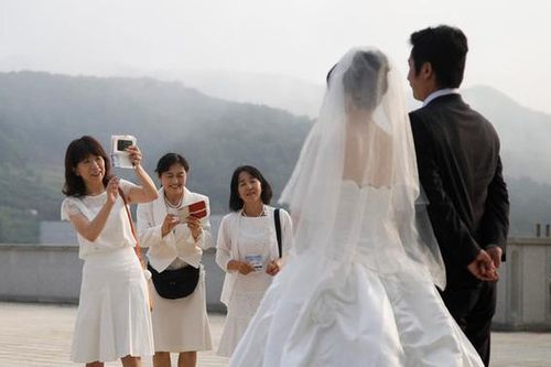 Thành phố ở Hàn Quốc khuyến khích nông dân cưới du học sinh Việt: 'Đây là sự phân biệt đối xử với nữ giới'