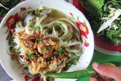 Mì quảng Phú Chiêm