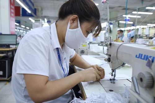 Covid-19 bùng phát diện rộng, kịch bản xấu nhất có 30 triệu lao động bị ảnh hưởng tiêu cực