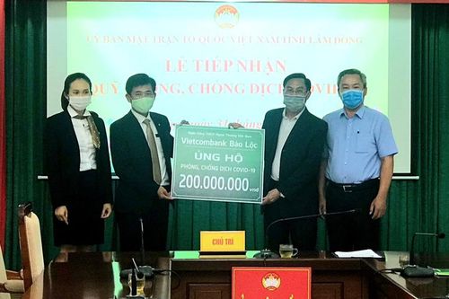 Các đơn vị, doanh nghiệp Lâm Đồng ủng hộ gần 25 tỷ đồng phòng chống dịch Covid-19